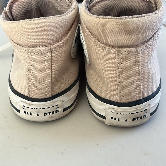 Women’s converse chuck Taylor all star sneakers.  Size 8. Light pink - Picture 6 of 15